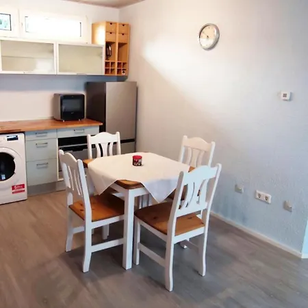 Gemuetliches Gaestehaus Am Park Daire